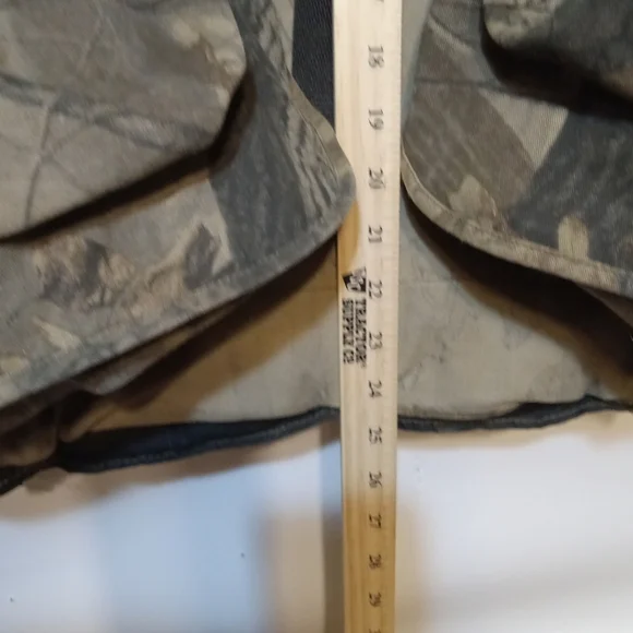 Realtree Hardwood Vintage Hunt Vest Mosquito Mask Camo 4 Pocket 1 Pouch Adjust. - Picture 13 of 15